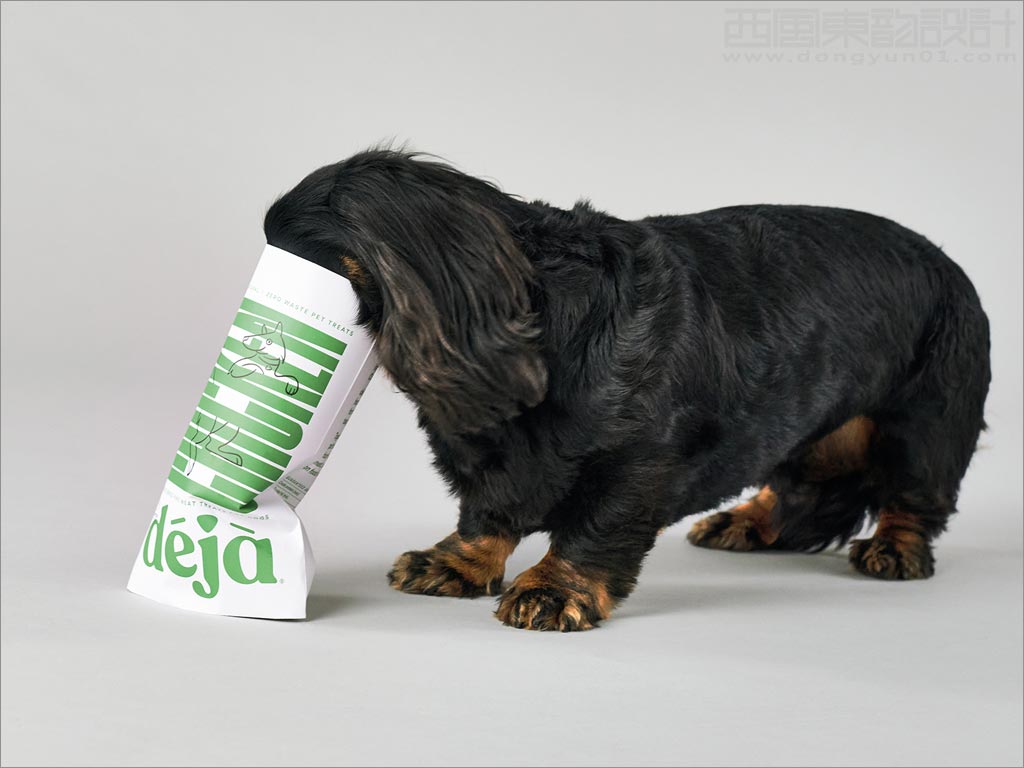 新西蘭déjà狗糧包裝袋設(shè)計之實物照片