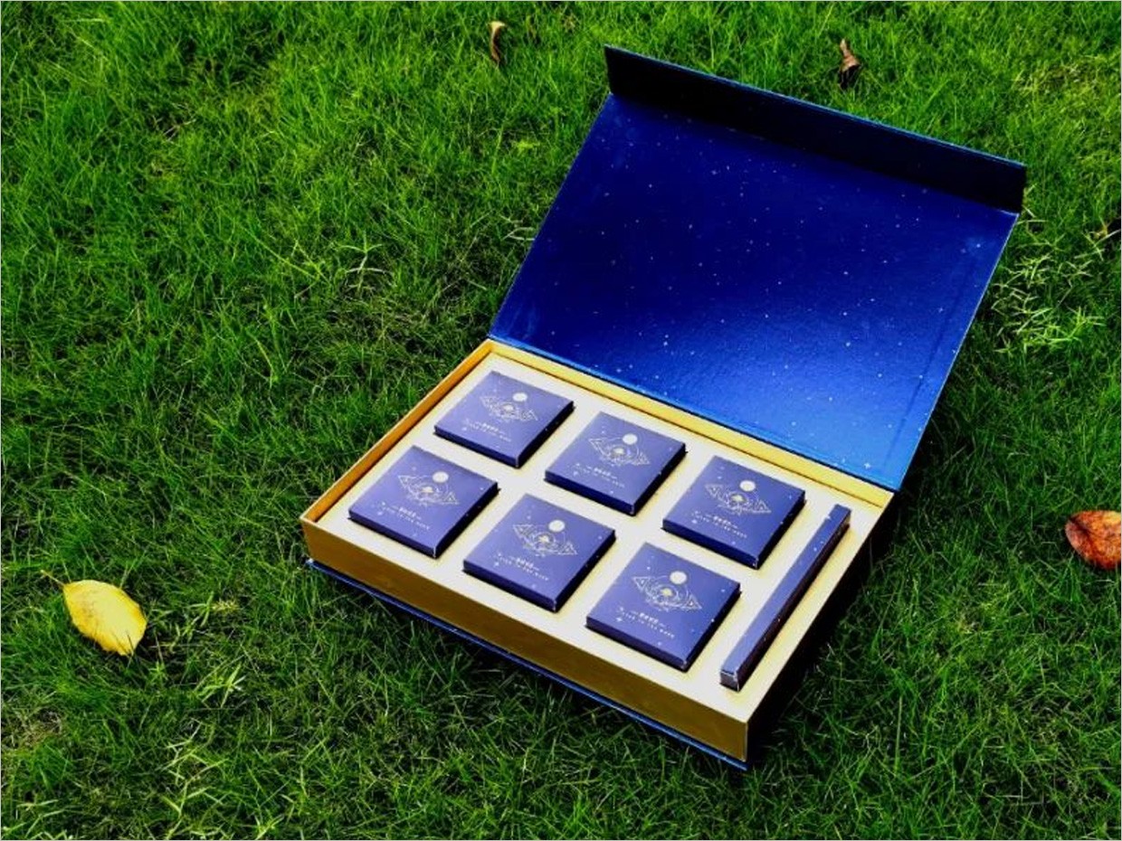 佛嶺聽月月餅禮盒包裝設(shè)計(jì) 佛嶺聽月月餅禮盒包裝設(shè)計(jì)